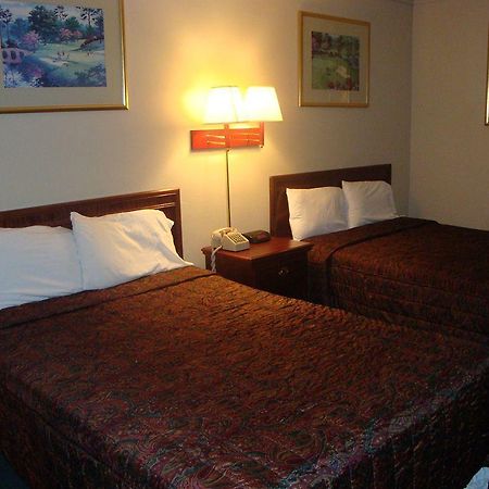 Econo Lodge Asheboro Εξωτερικό φωτογραφία