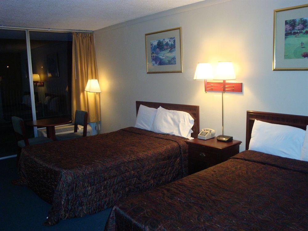 Econo Lodge Asheboro Εξωτερικό φωτογραφία